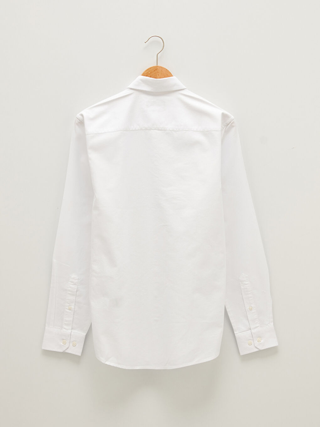 LCWAIKIKI Basic Slim Fit Uzun Kollu Oxford Erkek Gömlek -W10880Z8-JYX