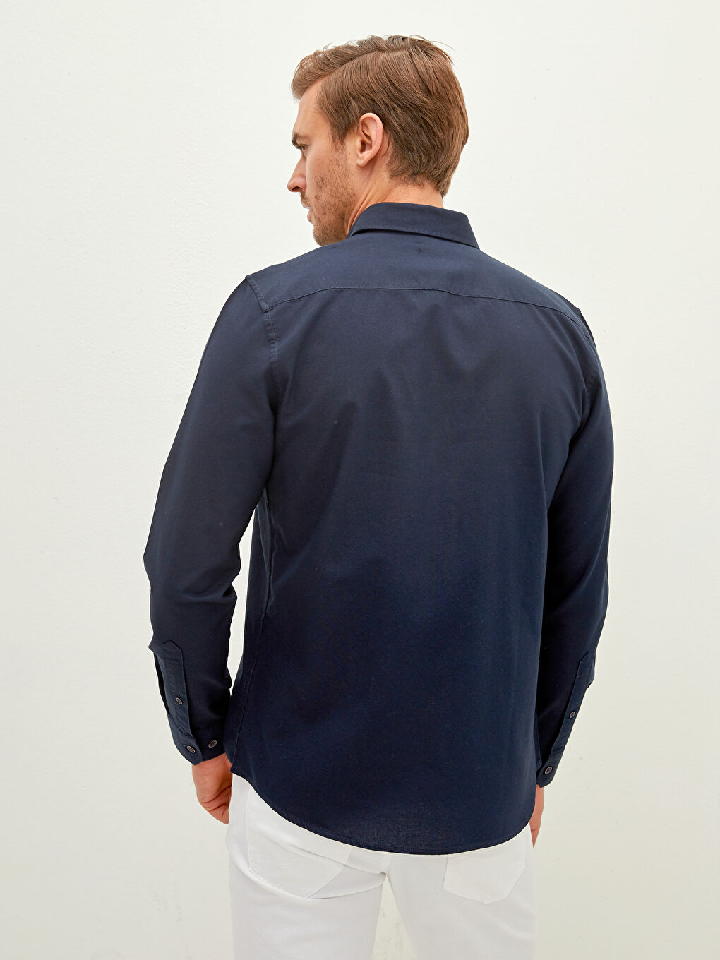 LCWAIKIKI Basic Slim Fit Long Sleeve Oxford Men's Shirt -W10880Z8-UDC