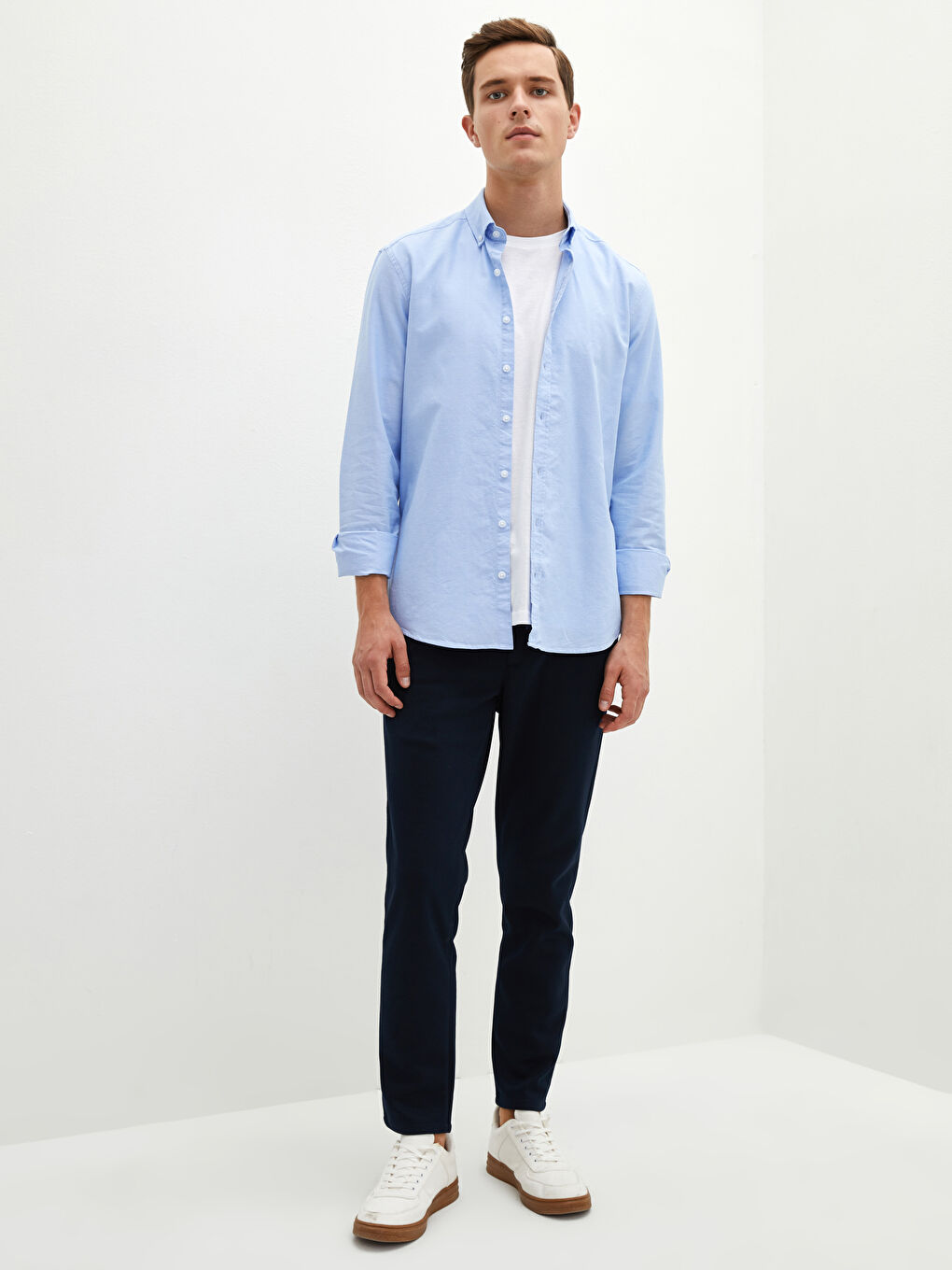 LCWAIKIKI Basic Slim Fit Long Sleeve Oxford Men's Shirt -W10880Z8-UDT