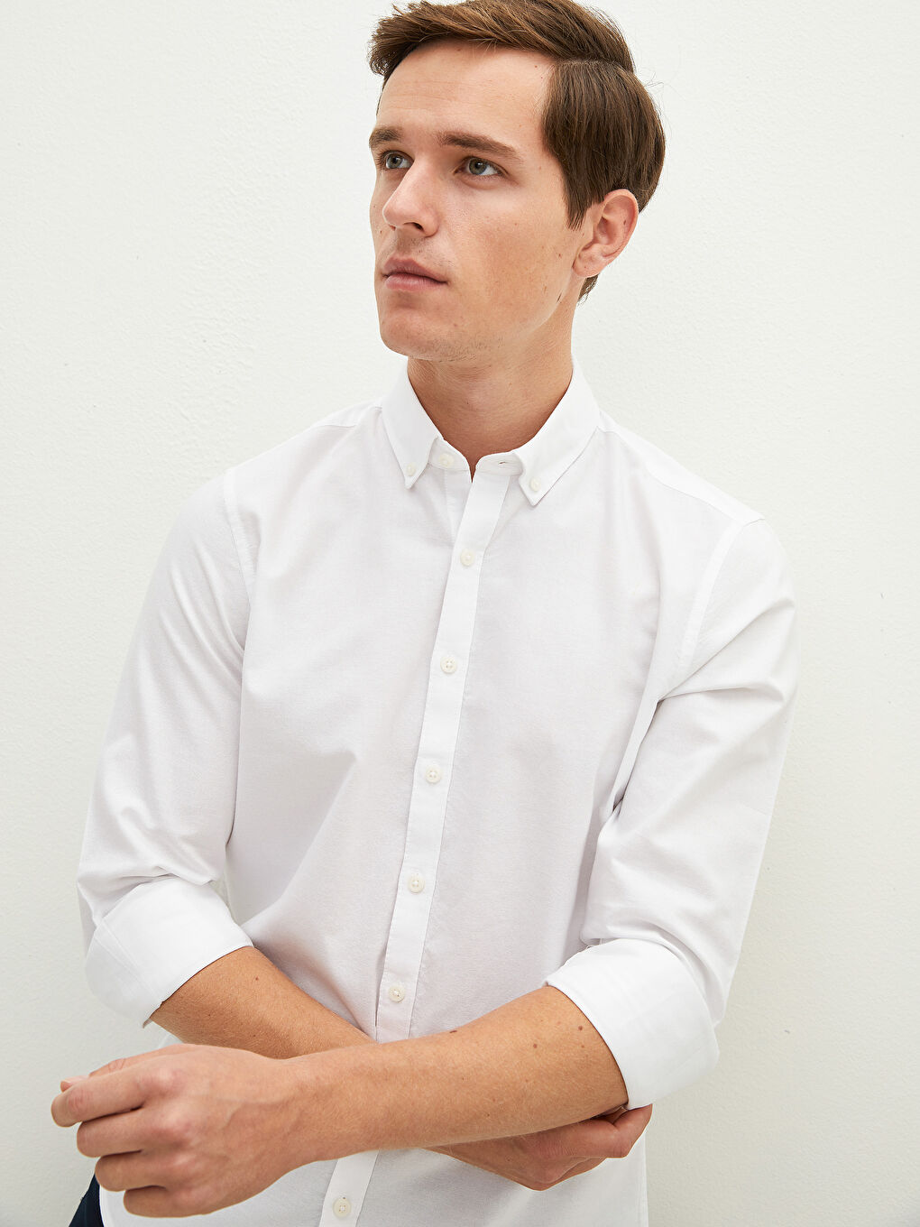 LCWAIKIKI Basic Slim Fit Uzun Kollu Oxford Erkek Gömlek -W10880Z8-JYX