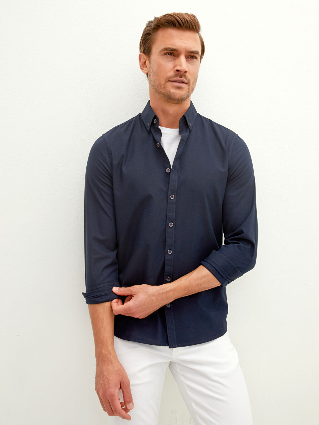 LCWAIKIKI Basic Slim Fit Long Sleeve Oxford Men's Shirt -W10880Z8-UDC