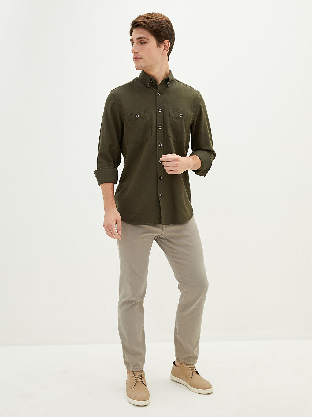 LCWAIKIKI Basic Chemise pour Hommes à Manches Longues en Gabardine Coupe Régulière -W10891Z8-KGJ
