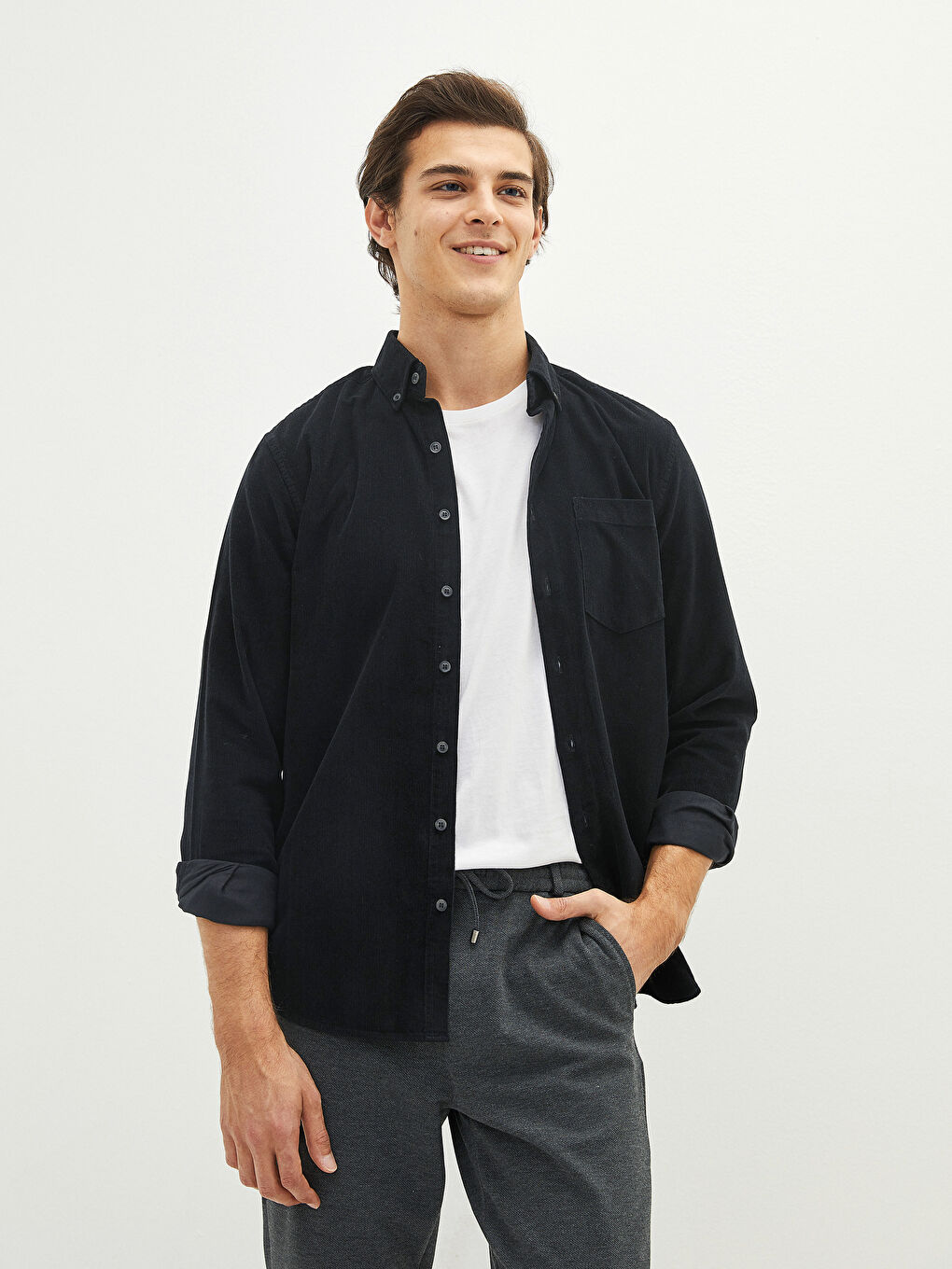 Siyah Regular Fit Uzun Kollu Kadife Erkek Gömlek