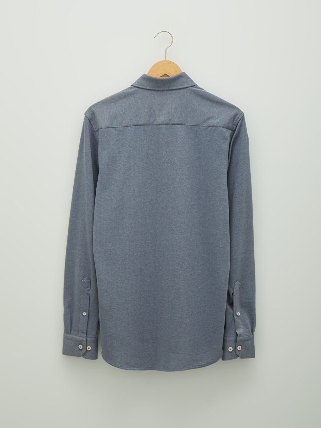 LCWAIKIKI Basic Slim Fit Uzun Kollu Örme Erkek Gömlek -W10910Z8-CS6