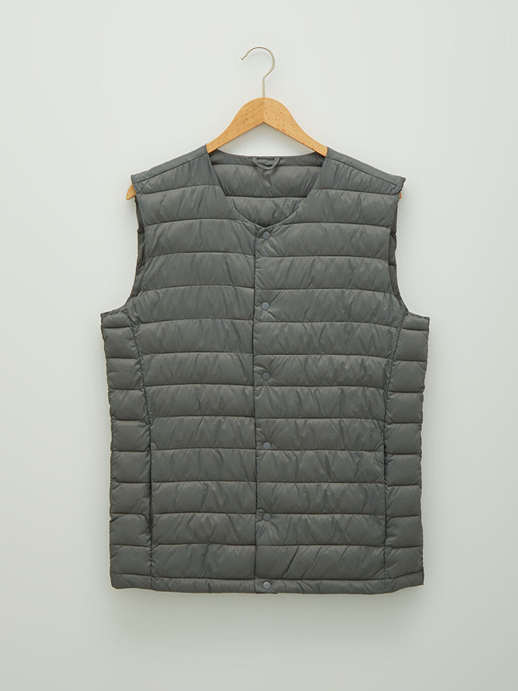 Standard Pattern V-Neck Men's Vest-5