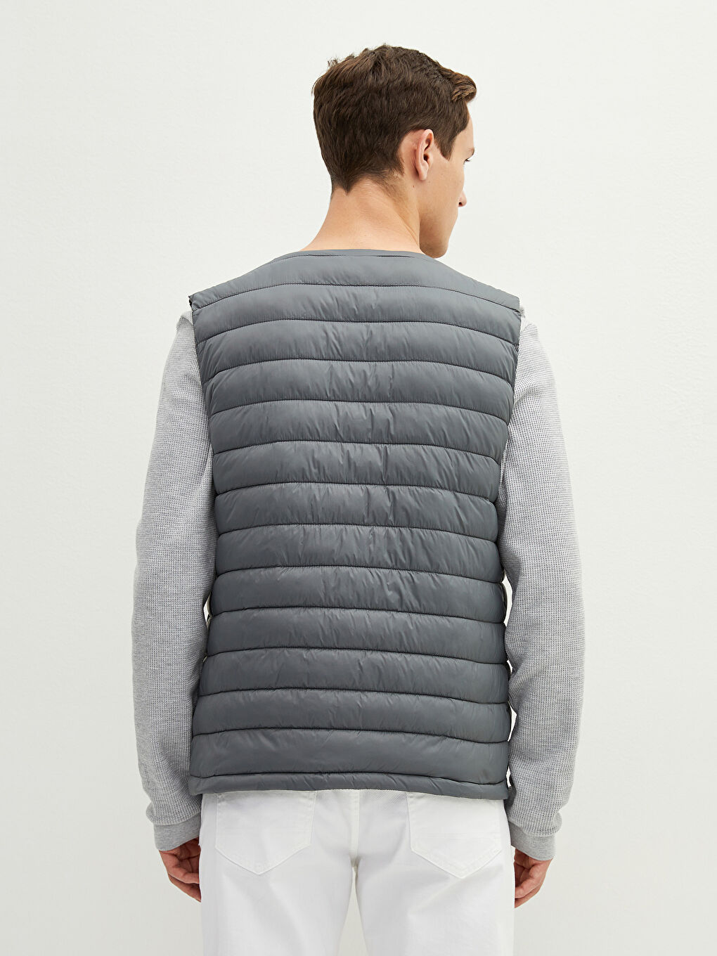 Standard Pattern V-Neck Men's Vest-3