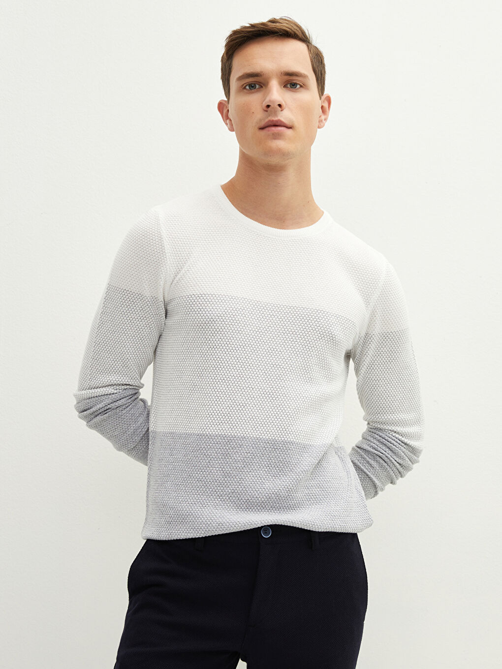 Crew Neck Long Sleeve Color Block Men's Knitwear Sweater-2