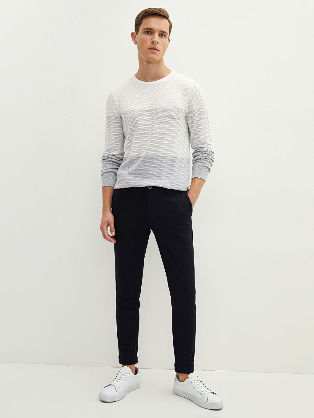 Crew Neck Long Sleeve Color Block Men's Knitwear Sweater-3