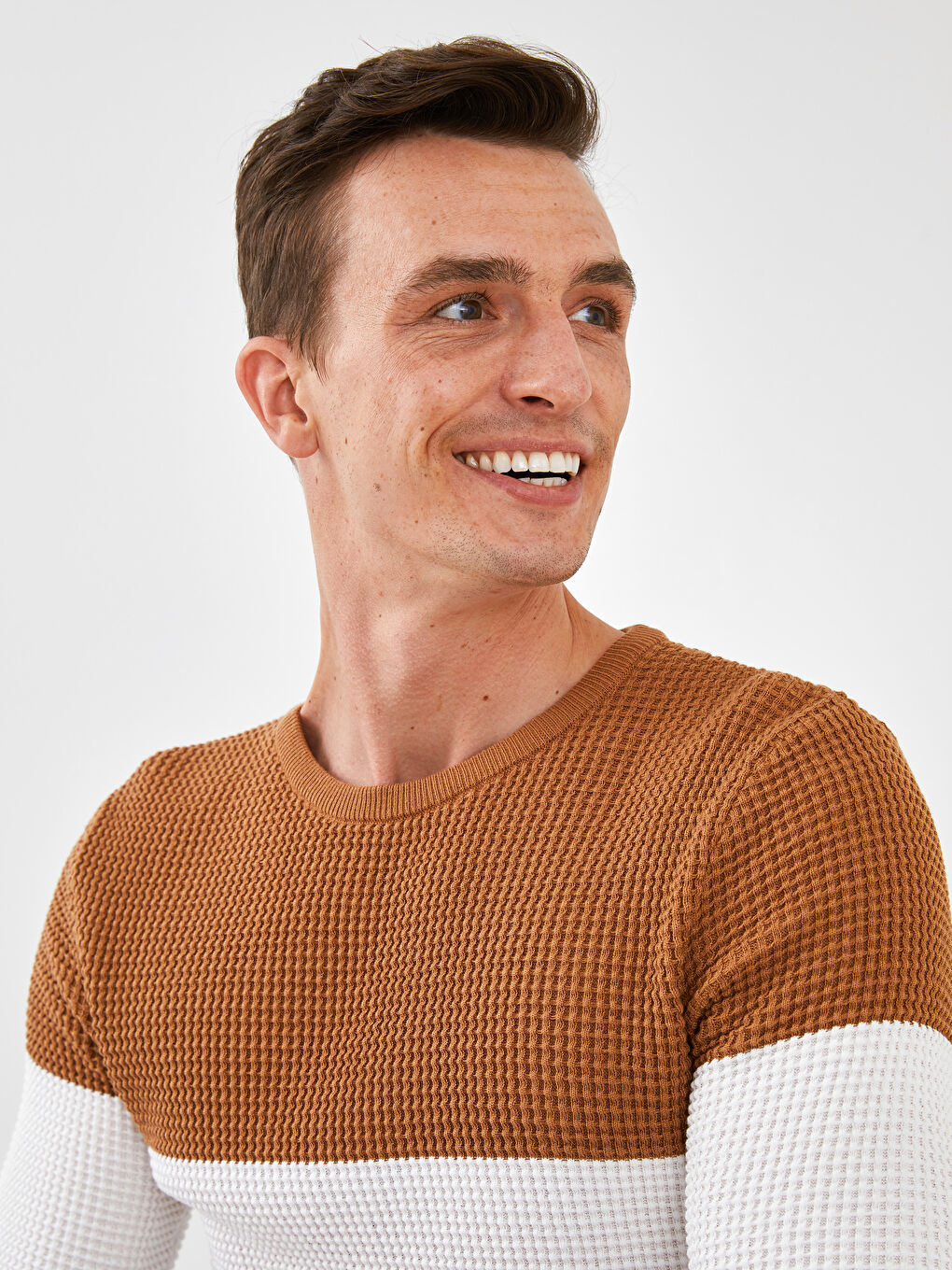Crew Neck Long Sleeve Striped Slim Men's Knitwear Sweater-3