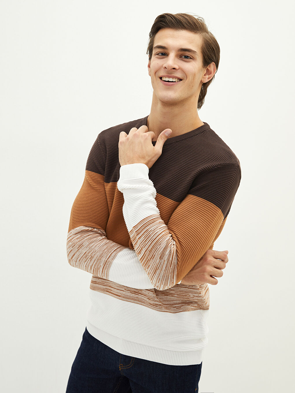 Crew Neck Long Sleeve Color Block Men's Knitwear Sweater-1