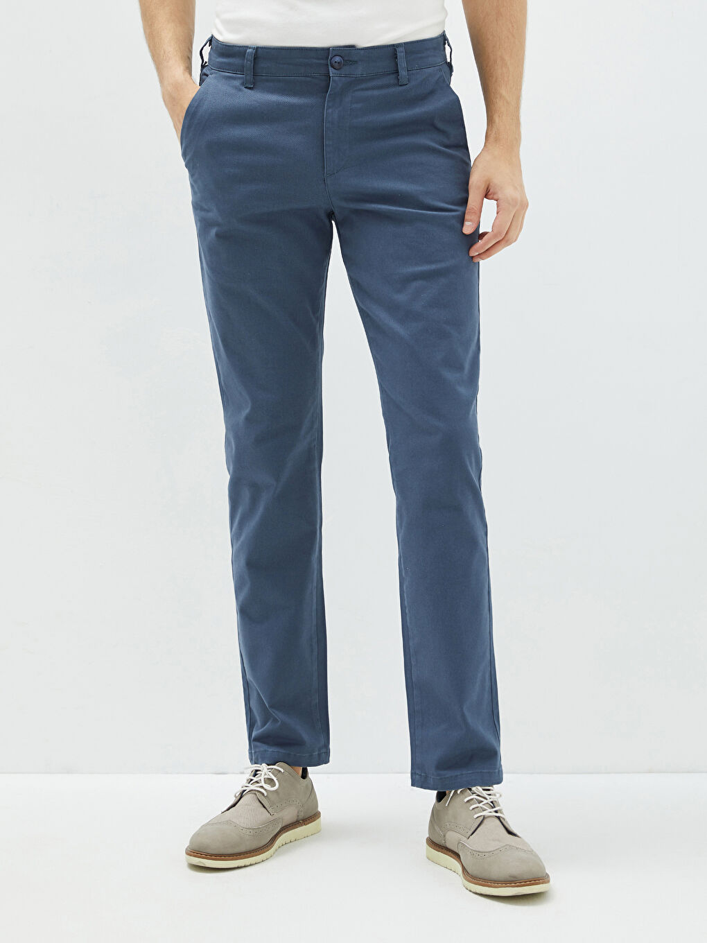 LCWAIKIKI Classic İndigo Normal Kalıp Gabardin Erkek Chino Pantolon - 3