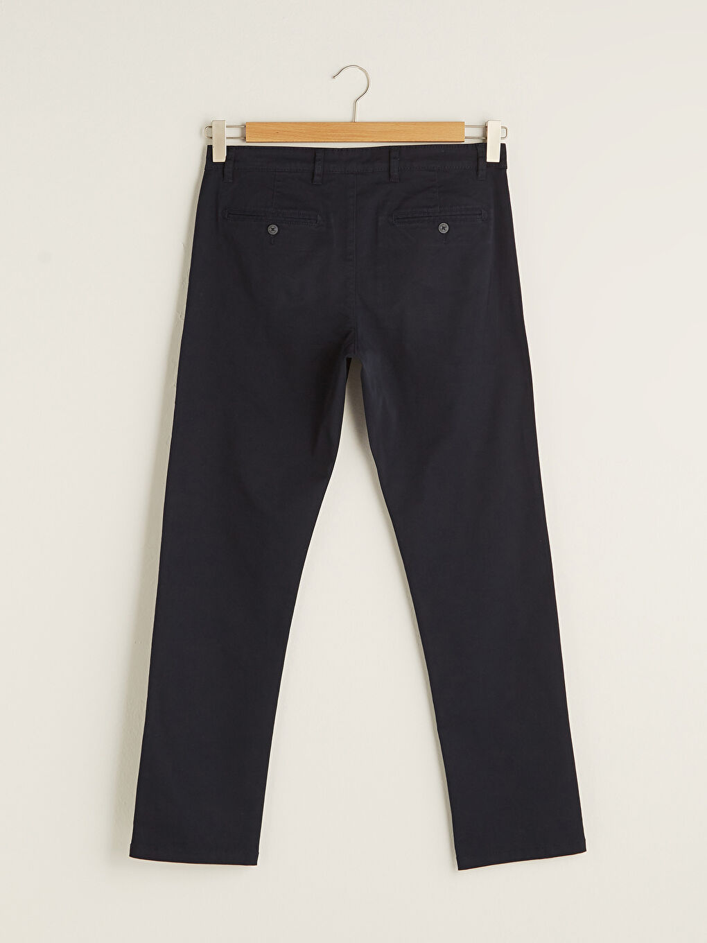 LCWAIKIKI Classic Slim Fit Gabardine Men's Chino Trousers -W11062Z8-KN7
