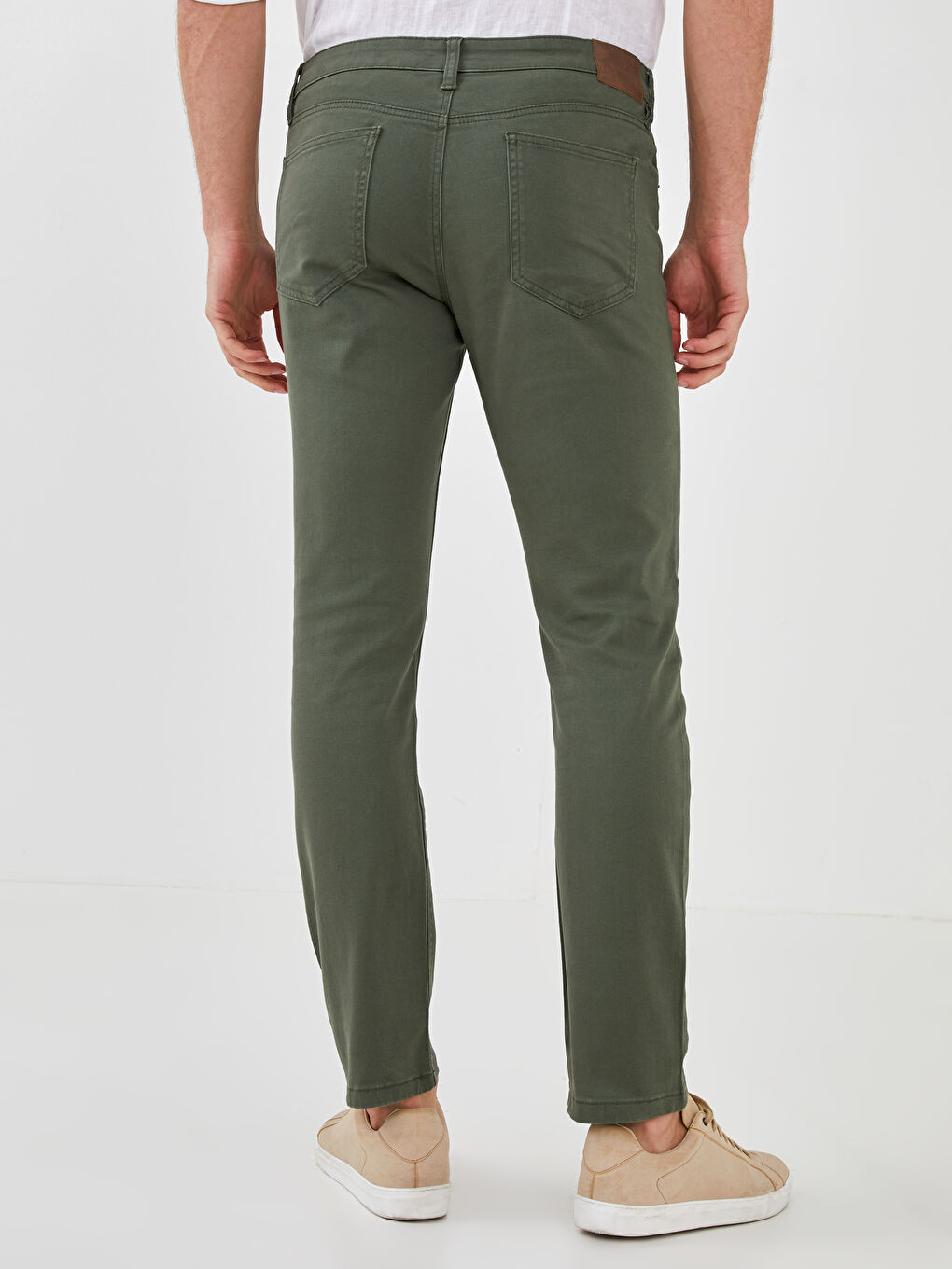 LCWAIKIKI Classic Haki Dar Kalıp Gabardin Erkek Chino Pantolon - 4