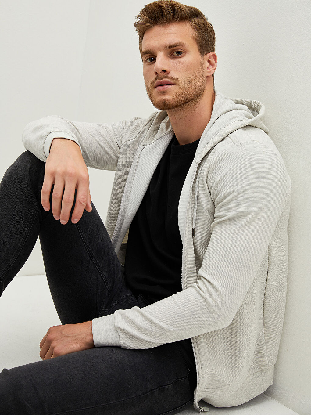 Gri Kapüşonlu Uzun Kollu Erkek Fermuarlı Sweatshirt-3