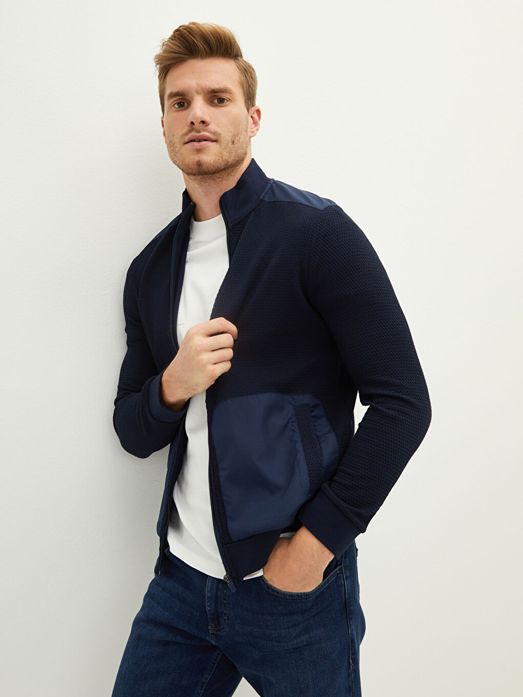 Comfortable Fit Stand Up Collar Long Sleeve Men's Sports Cardigan-2