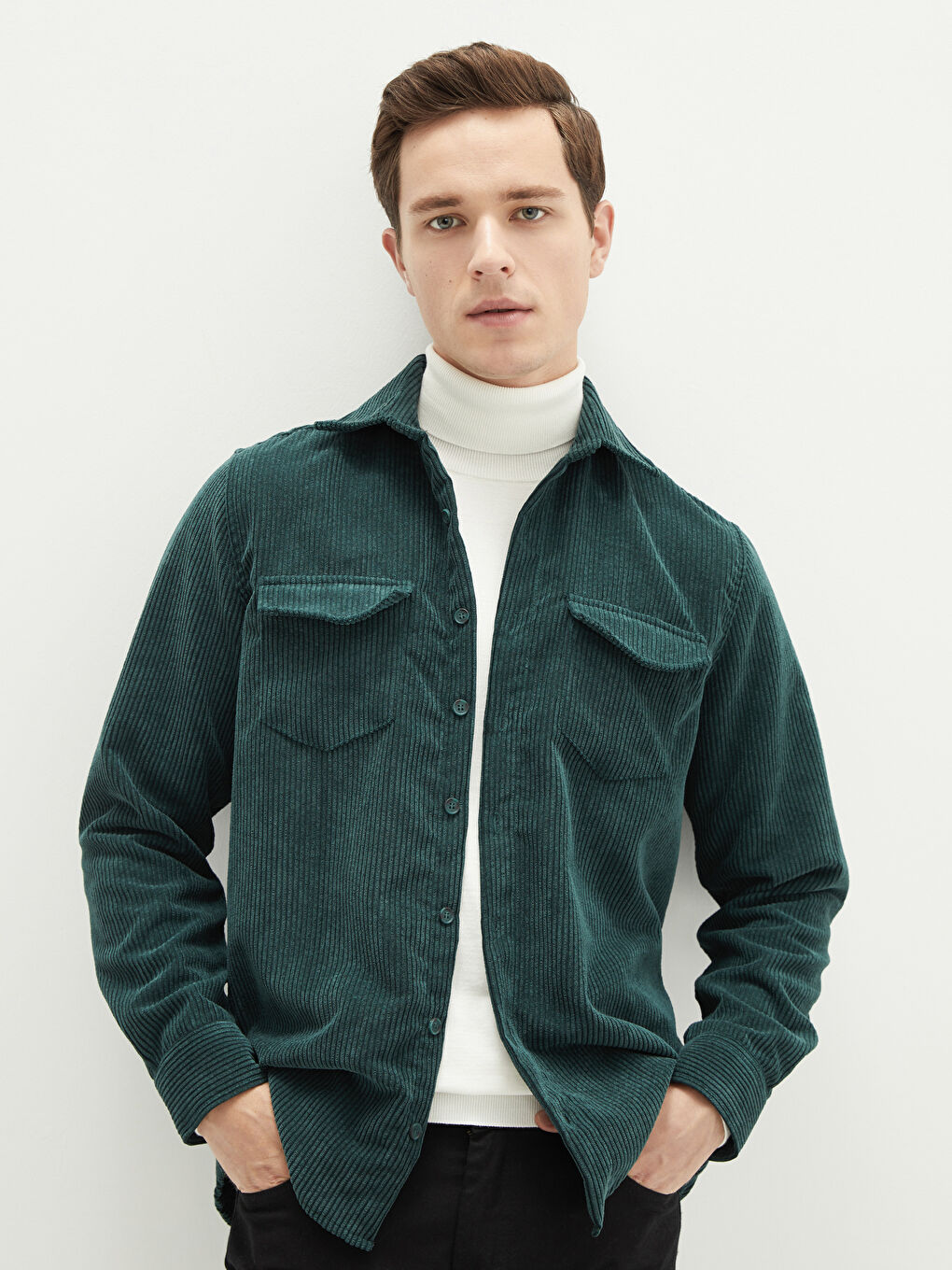 Chemise pour Hommes en Velours à Manches Longues Coupe Régulière