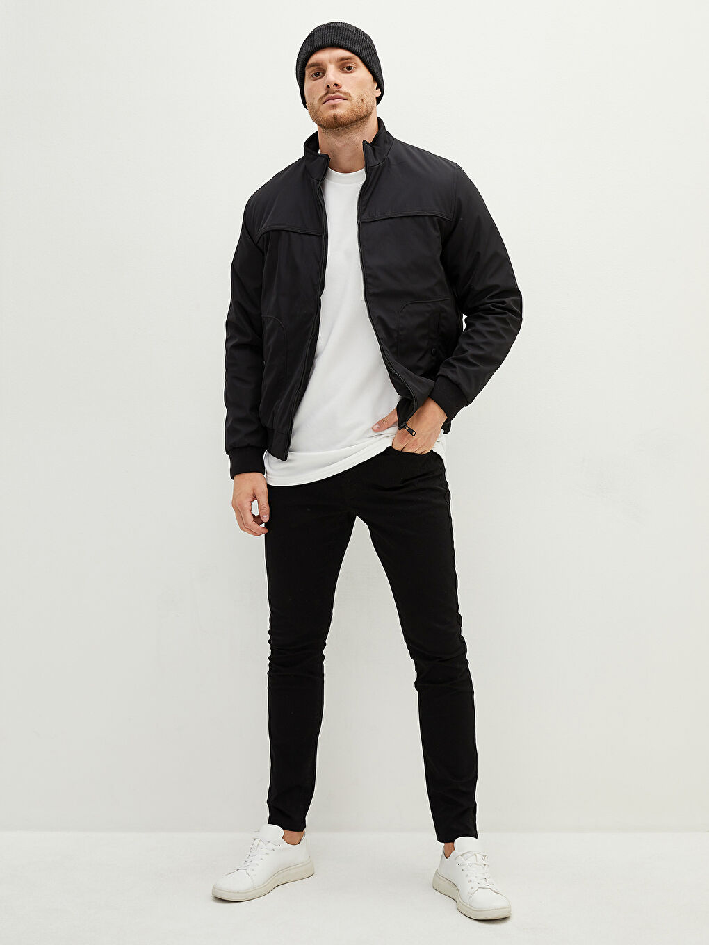 LCWAIKIKI Classic Bequeme Passform Bomberjacke für Herren mit Stehkragen -W11204Z8-CVL