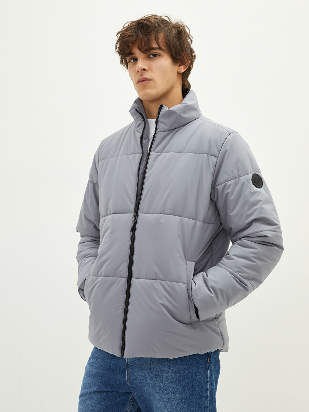 Gri Rahat Kalıp Uzun Kollu Dik Yaka Erkek Mont-1