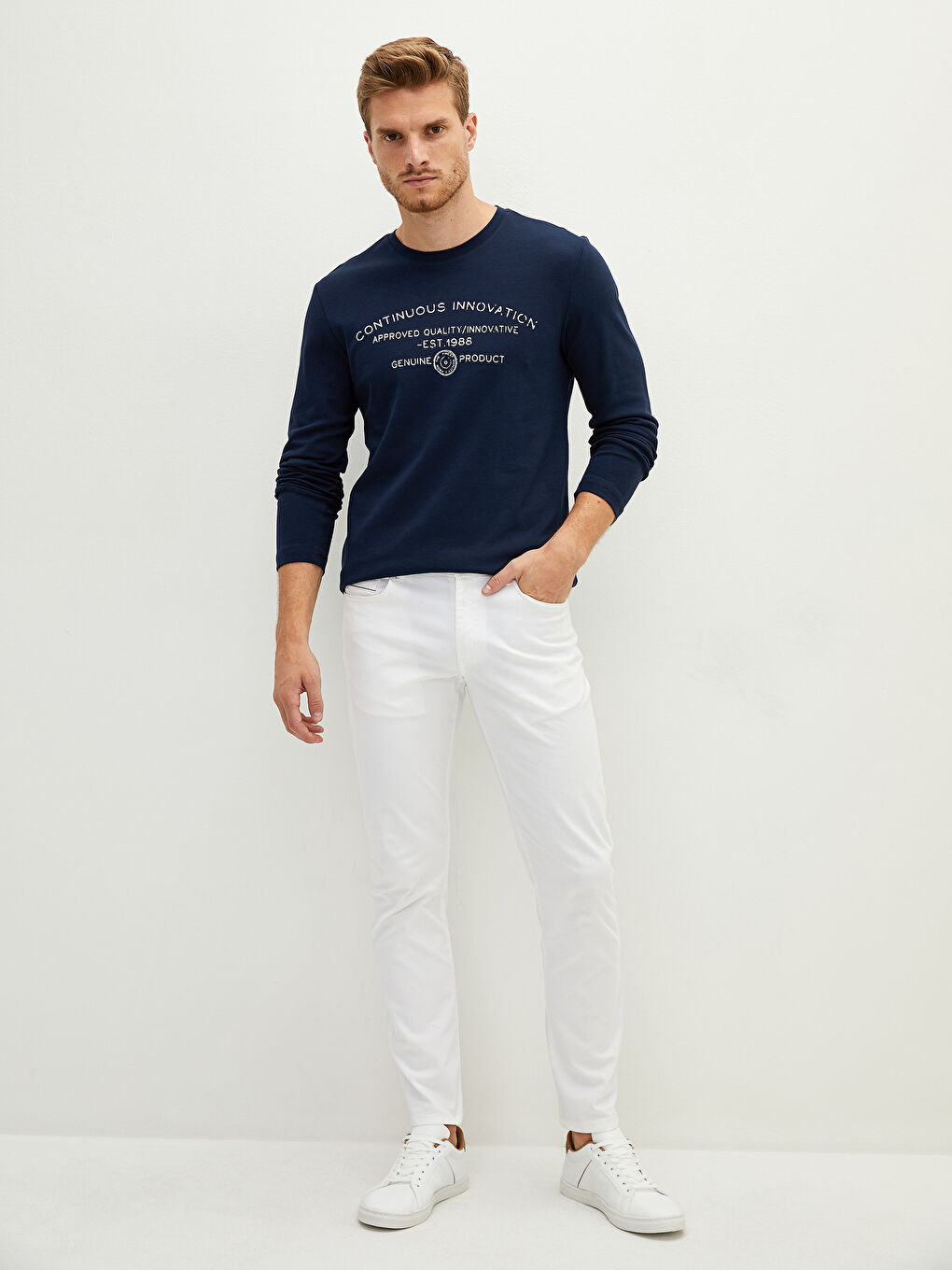 Crew Neck Long Sleeve Printed Men's T-Shirt-3