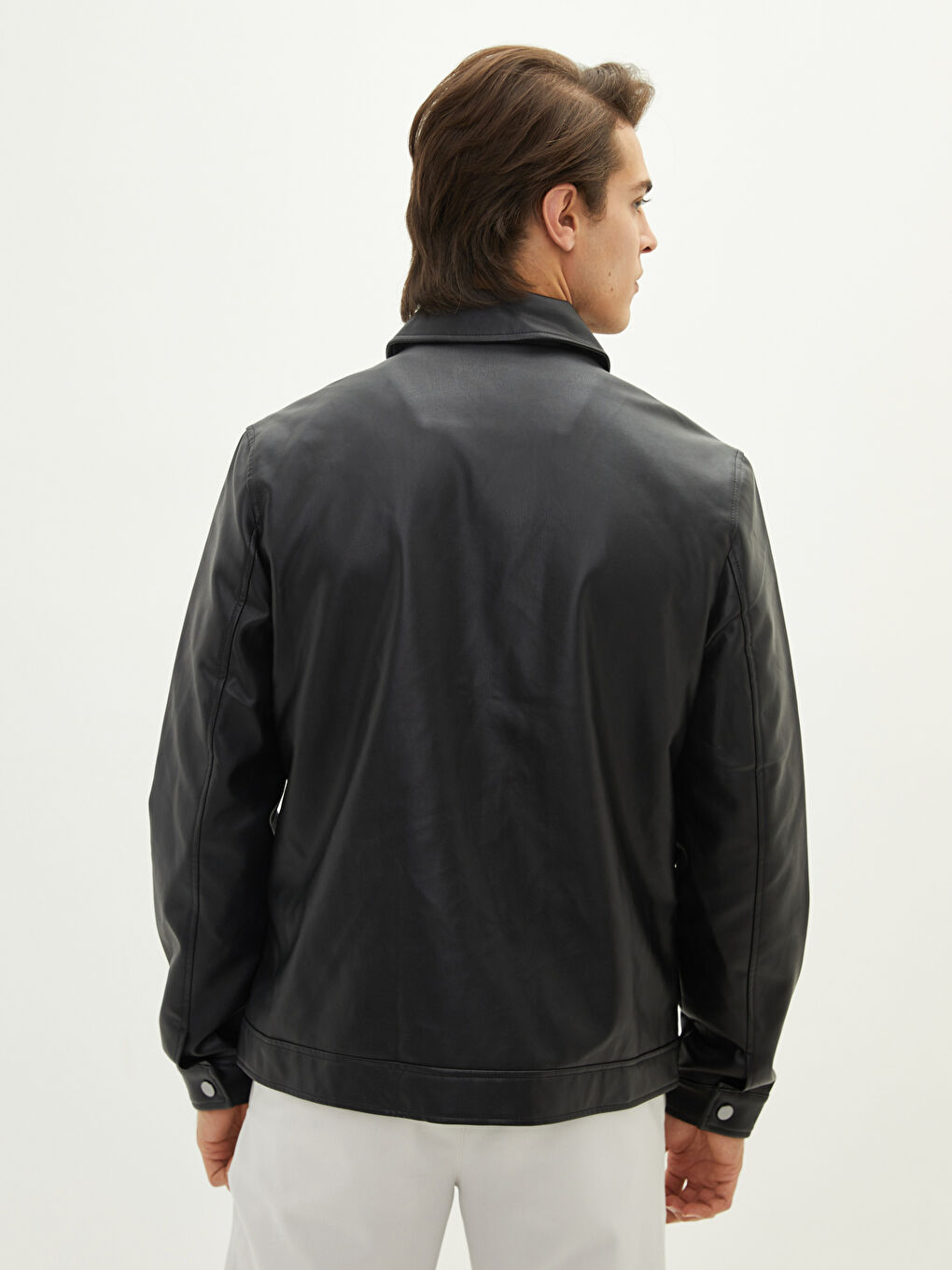 Siyah Standart Kalıp Gömlek Yaka Erkek Deri Görünümlü Mont-4