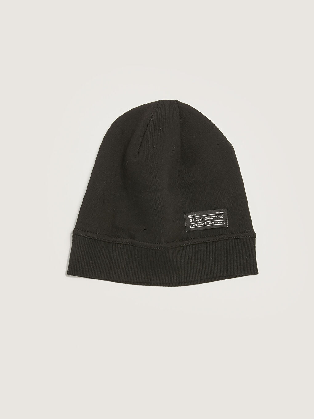 Siyah Etiket Baskılı Triko Erkek Bere-2