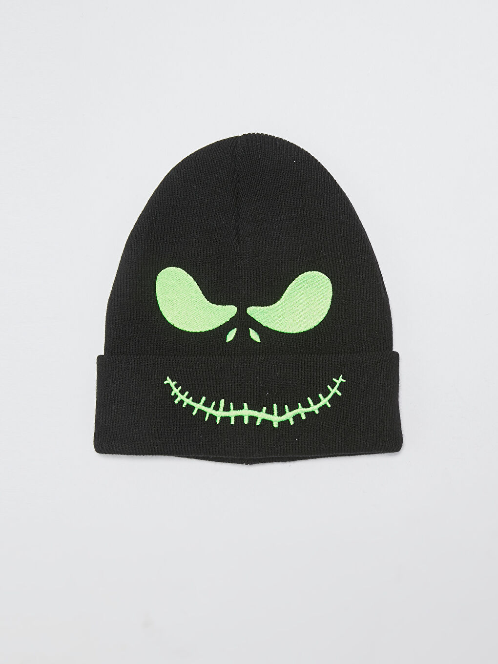 قبعة تريكو بتفاصيل تطريز نيون للرجال-2