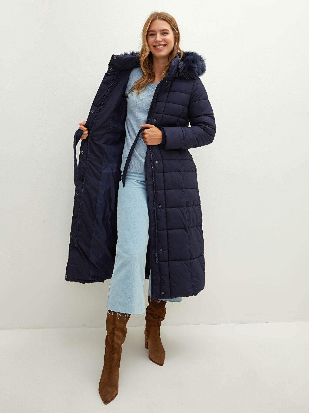 Әйелдерге арналған капюшонды жағалы ұзын жеңді пуховик пальто-1