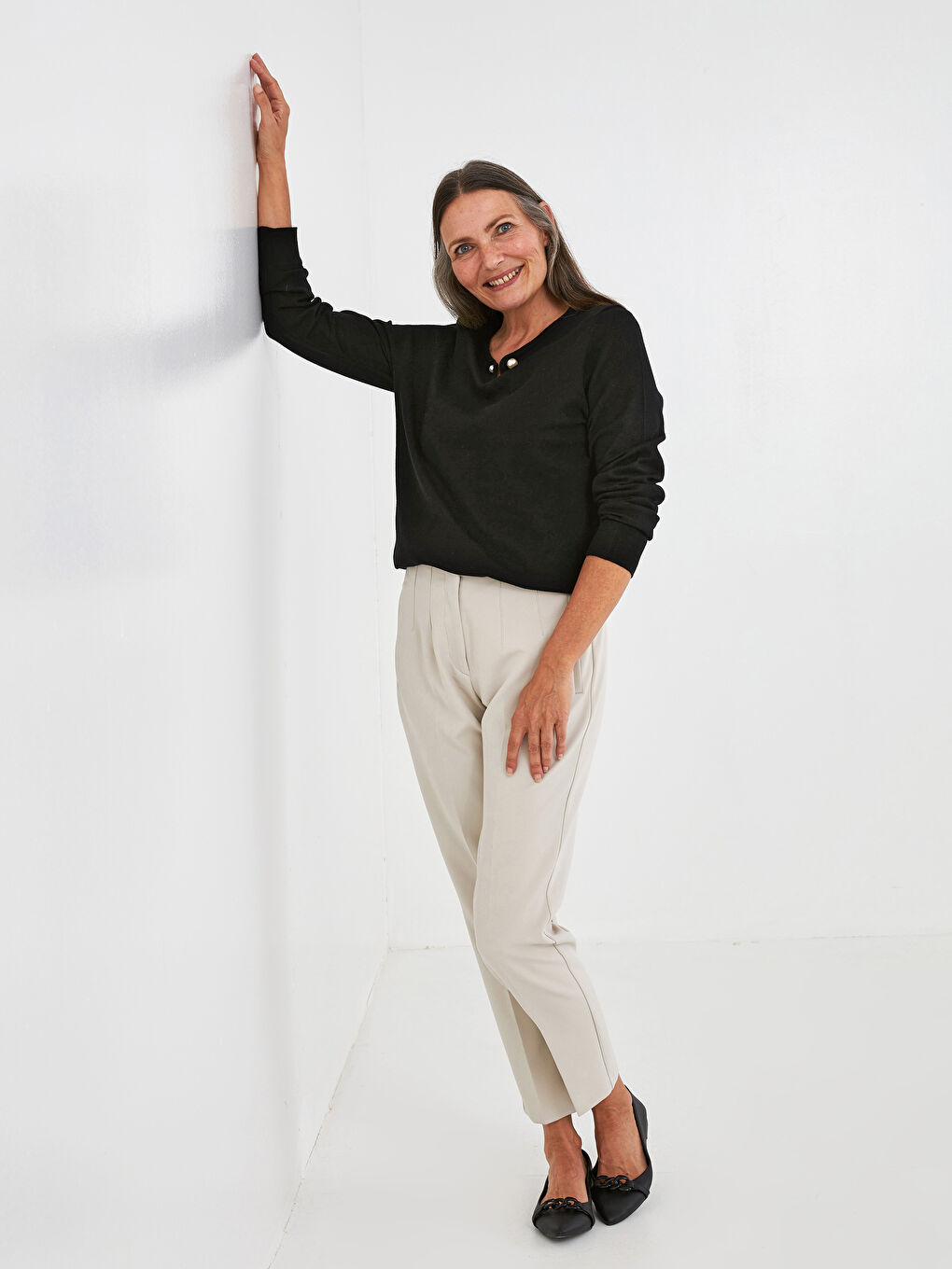 Notch Neck Women's Knitwear Sweater-1