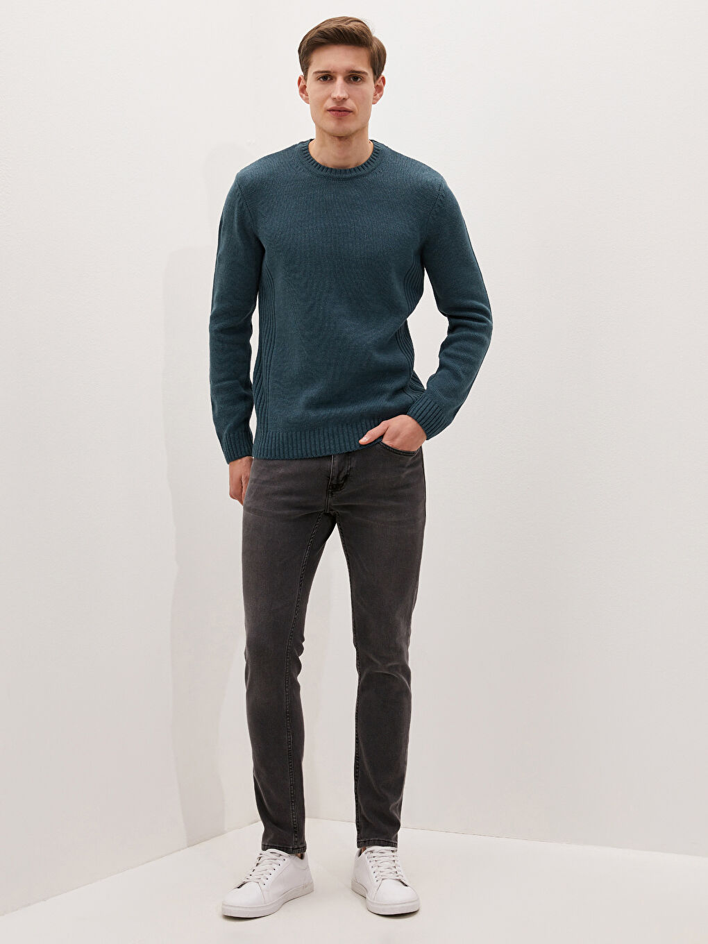 Crew Neck Long Sleeve Men's Tricot Sweater-3