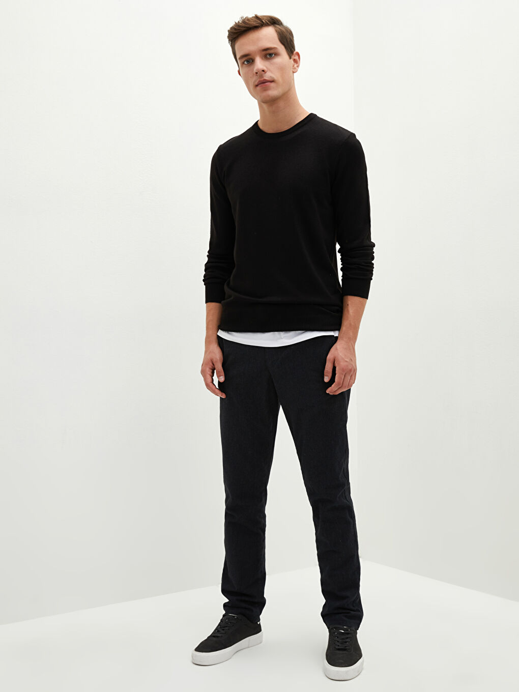 LCWAIKIKI Basic Rundhalsausschnitt Langarm Dünner Herren Strickpullover -W11437Z8-CVL