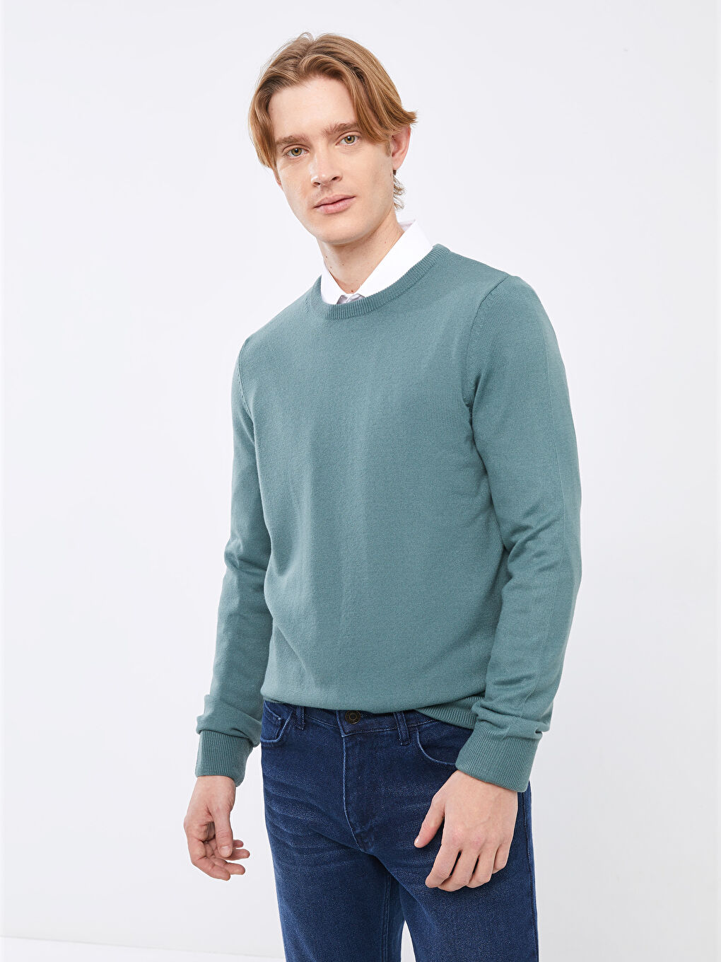 Светр чоловічий трикотажний тонкий з круглим вирізом та довгим рукавом-1
