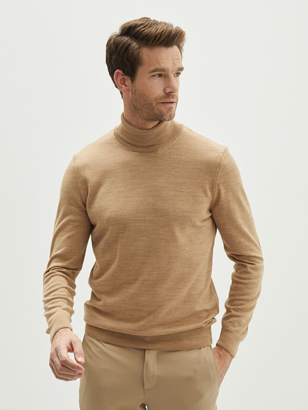 LCWAIKIKI Basic Turtleneck Long Sleeve Thin Men's Tricot Sweater -W11443Z8-L8Q