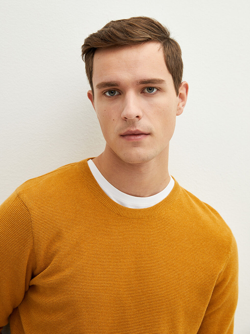 Crew Neck Long Sleeve Thin Men's Tricot Sweater-3