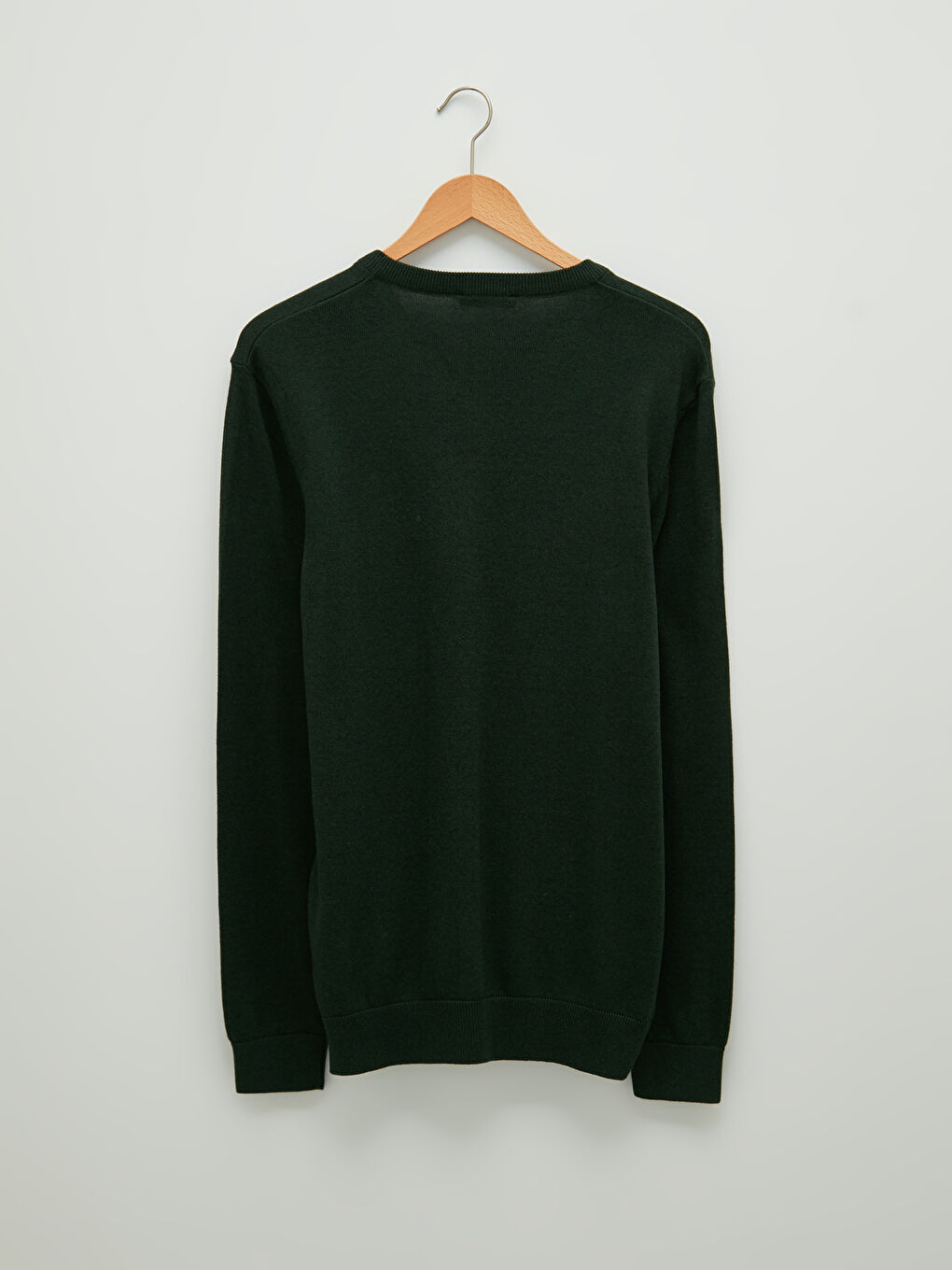 V Neck Long Sleeve Basic Thin Men's Tricot Sweater-5