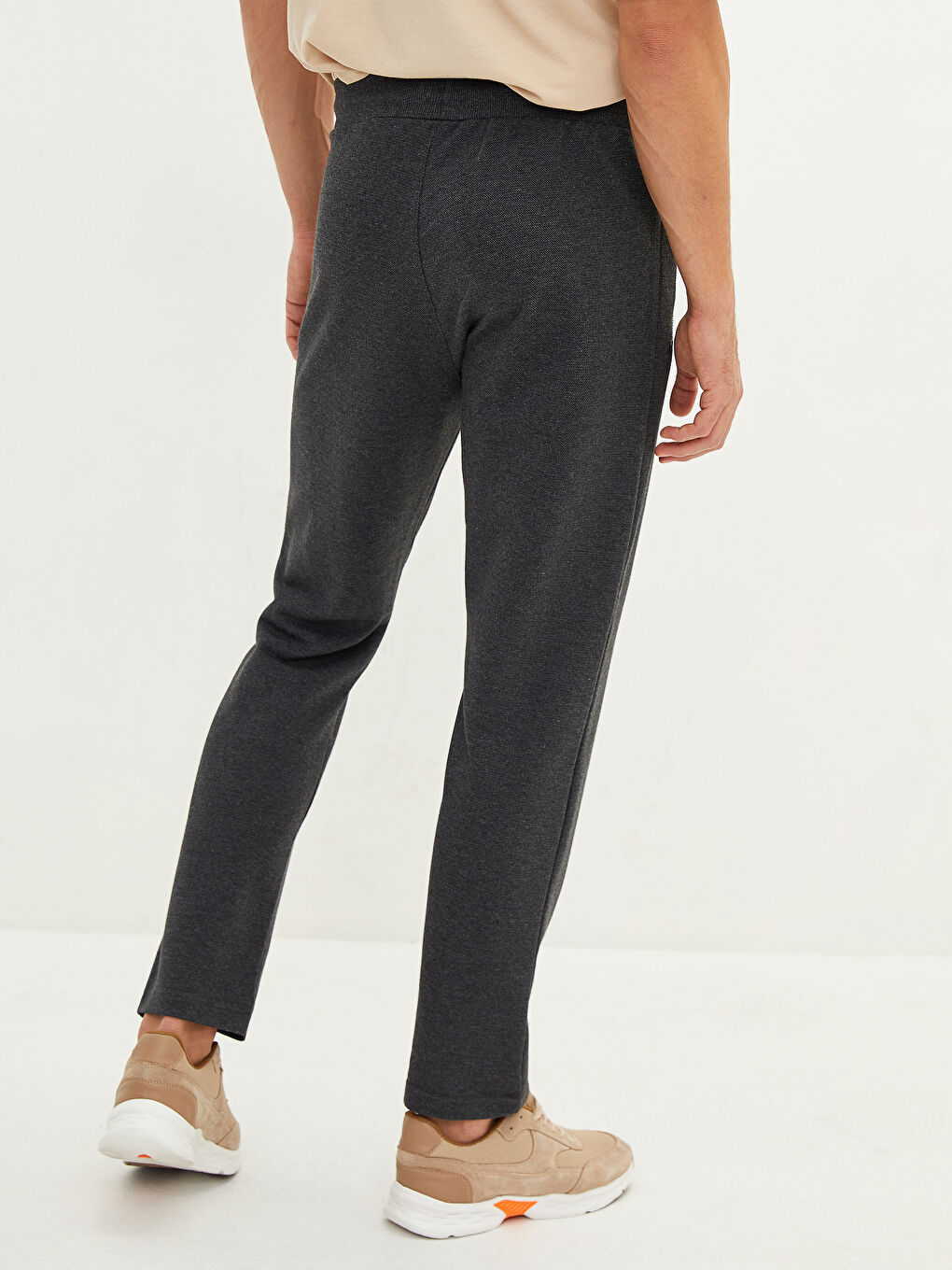 LCWAIKIKI Classic Standard Fit Men's Sweatpants -W11450Z8-D5D