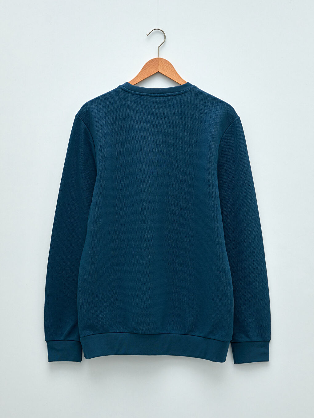 LCWAIKIKI Basic Crew Neck Long Sleeve Men's Sweatshirt -W11479Z8-PJG