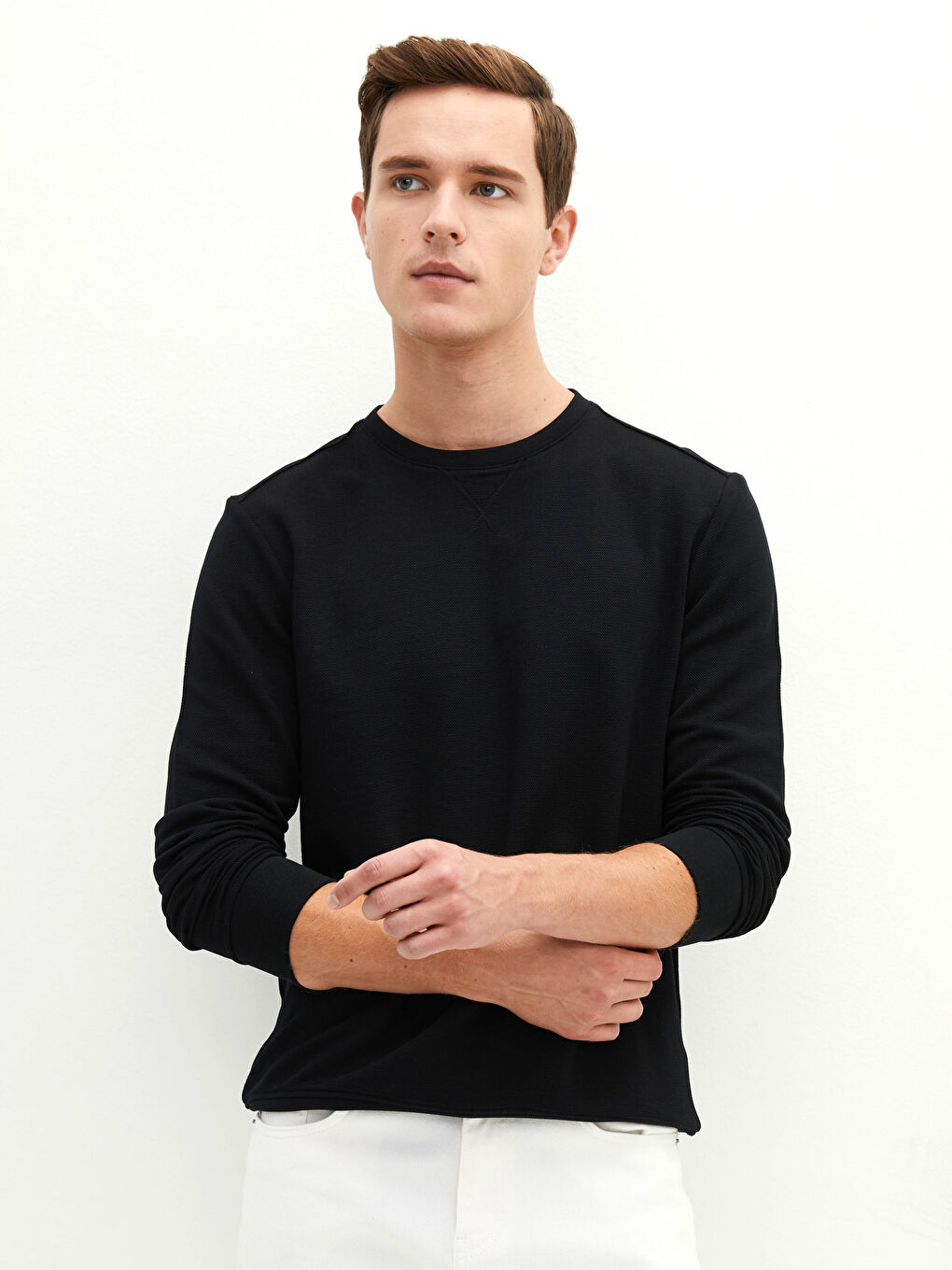 Siyah Bisiklet Yaka Uzun Kollu Erkek Sweatshirt-1