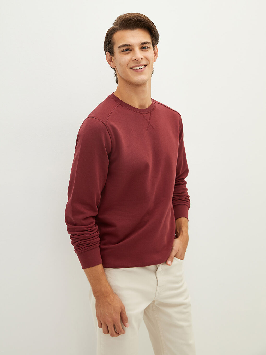 LCWAIKIKI Basic Bordo Bisiklet Yaka Uzun Kollu Kalın Erkek Sweatshirt - 1