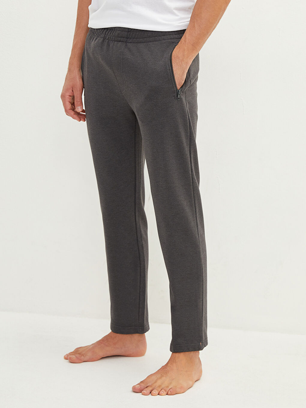 LCWAIKIKI Basic Standard Fit Men's Thick Sweatpants -W11484Z8-D5D