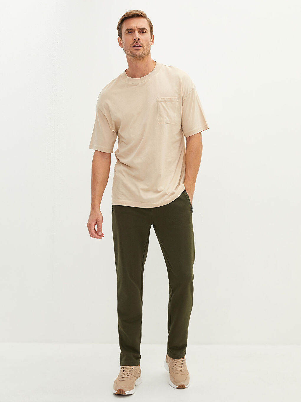 بنطلون رياضي تخين بقصة عادية للرجال-1