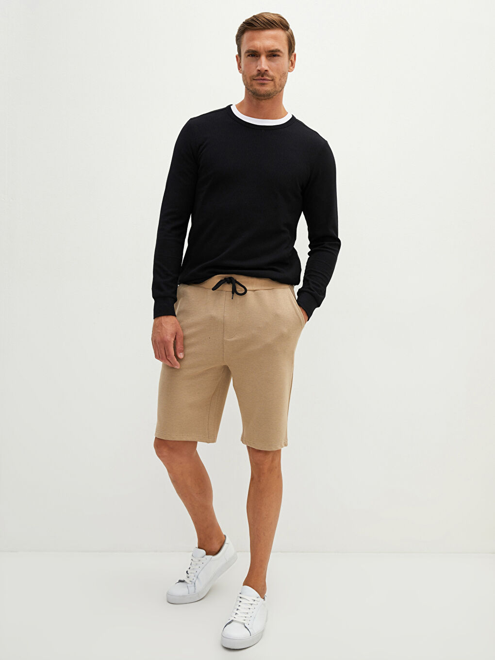 تيشيرت كم طويل ياقة دائرية عادي للرجال-1