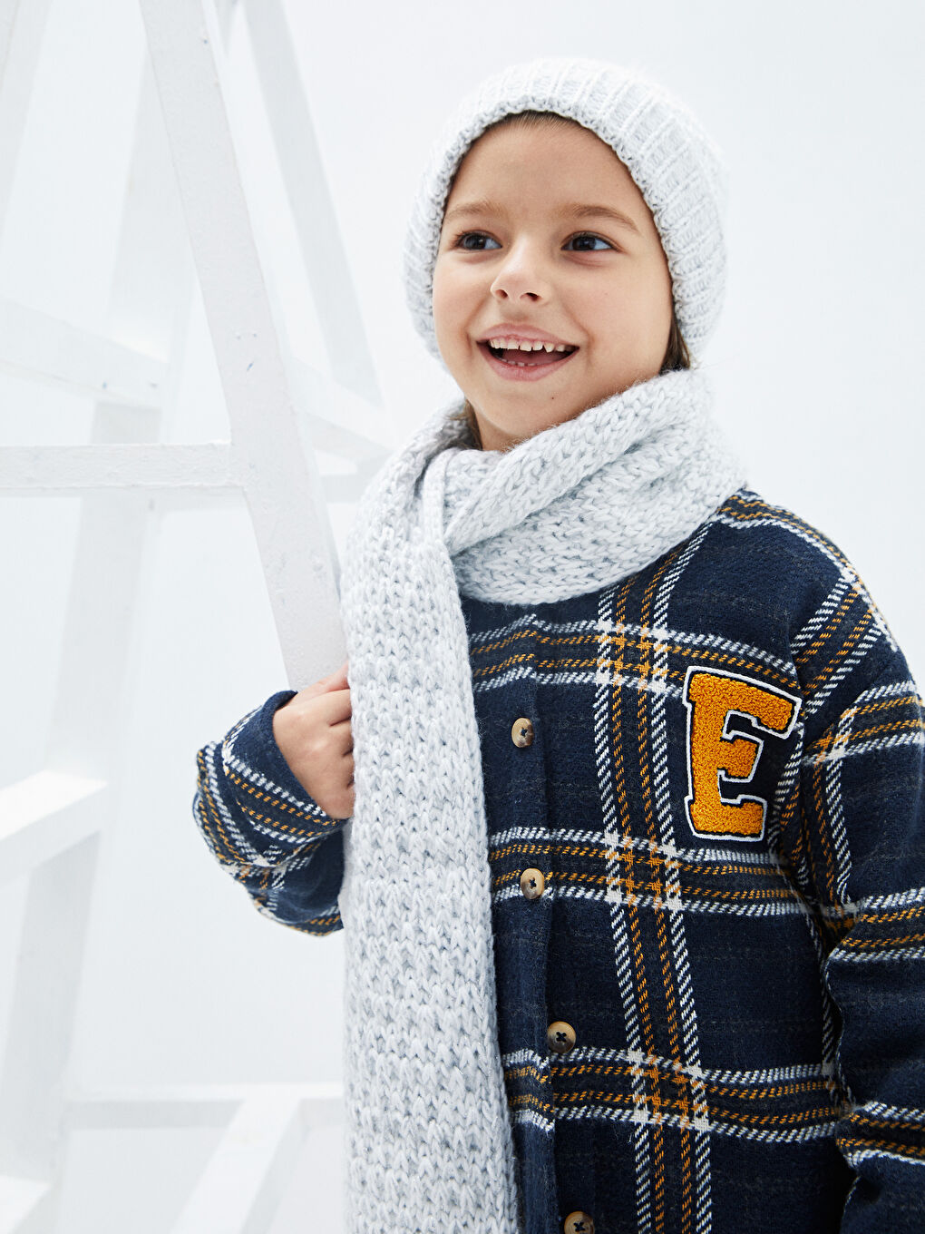 Gri Kız Çocuk Triko Atkı Bere Takımı