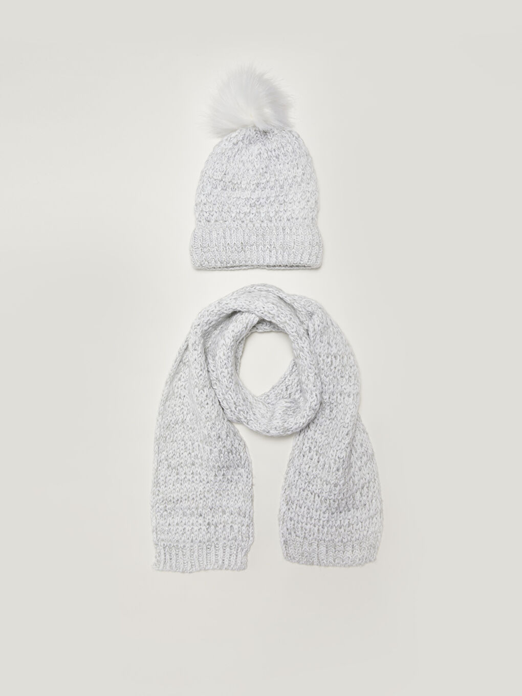 Gri Kız Çocuk Triko Atkı Bere Takımı-2