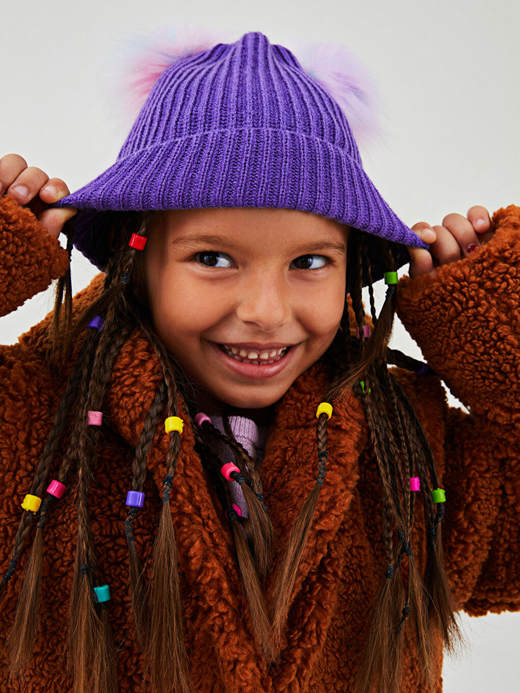 Girl's Tricot Beret with Pompoms-1