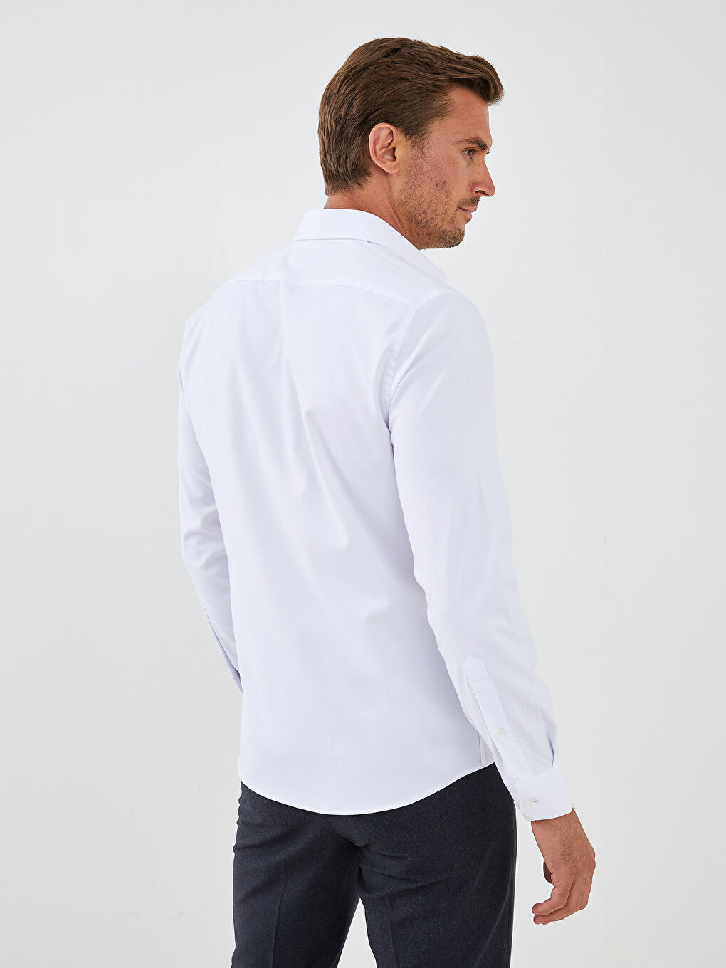 LCWAIKIKI Formal Slim Fit Long Sleeve Oxford Men's Shirt -W11622Z8-JYX