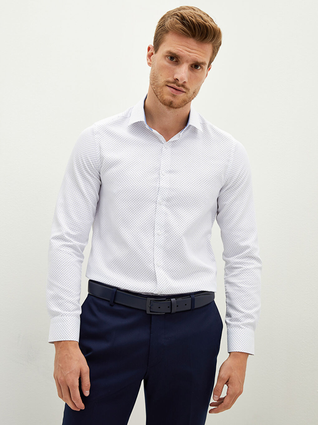 Beyaz Slim Fit Uzun Kollu Armürlü Erkek Gömlek-1