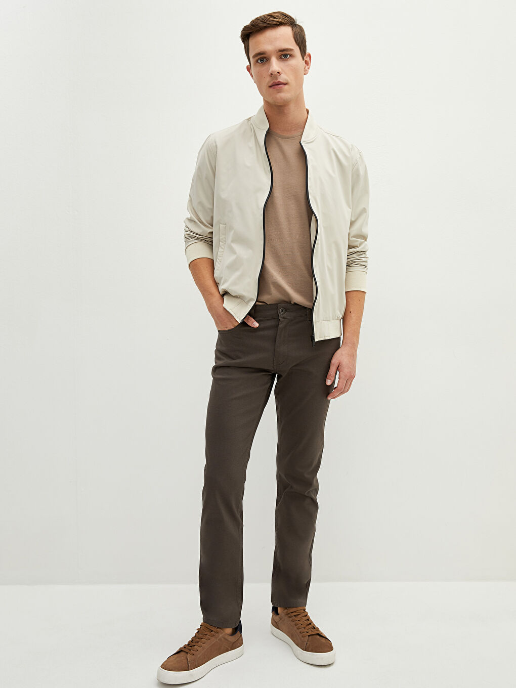 LCWAIKIKI Classic Regular Fit Texturierte Herren Hose -W11691Z8-MKS