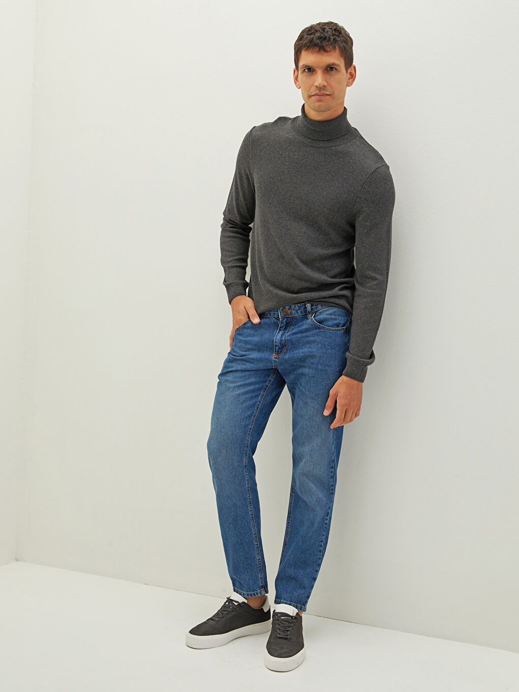 Half Turtleneck Long Sleeve Men's Knitwear Sweater-4