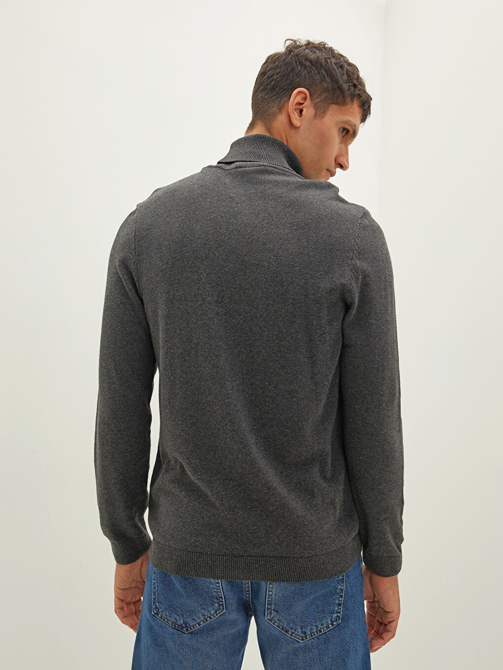 Half Turtleneck Long Sleeve Men's Knitwear Sweater-5