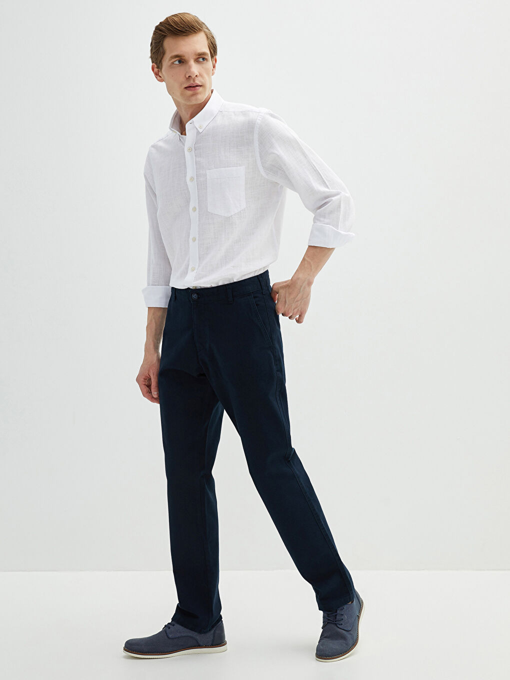 LCWAIKIKI Classic Wide Fit Men's Chino Trousers -W11755Z8-KN7